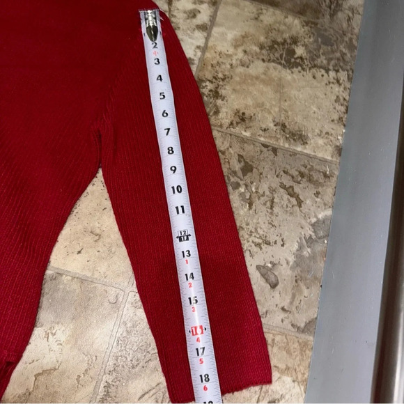 Women’s Vintage Red Feed David High Neck Sweater with Fringe Details Size: M - Picture 15 of 16
